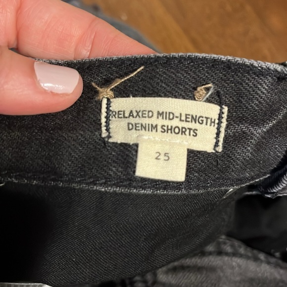 Madewell Black denim cutoff shorts - Picture 4 of 4